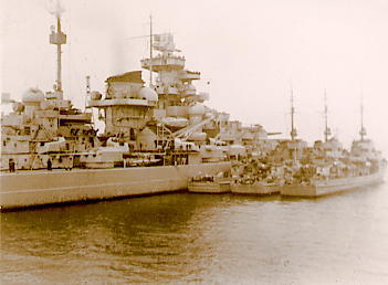 Tirpitz (dt. Schlachtschiff)