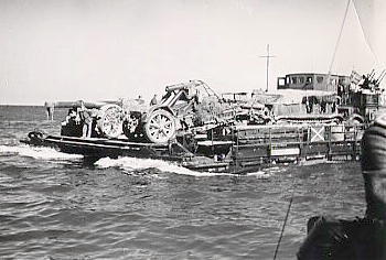 Siebelfähre im Mittelmeer (1943)